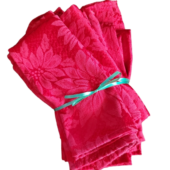 Poinsettia Rectangular Tablecloth & Napkins Approx 98" x 58" Red - Picture 2 of 8